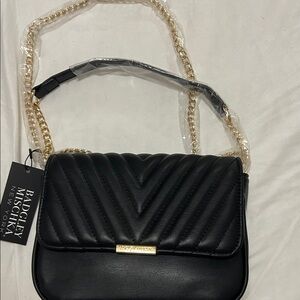 Badgley Mischka Black shoulder bag with Gold Chain